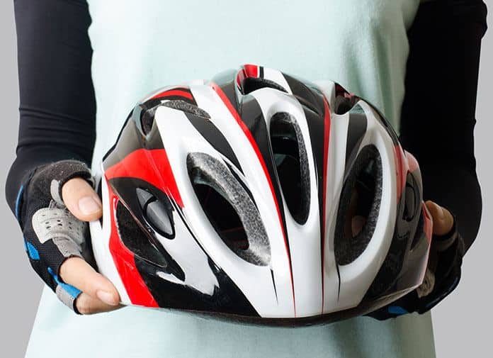 Fahrradhelm als Kopfschutz