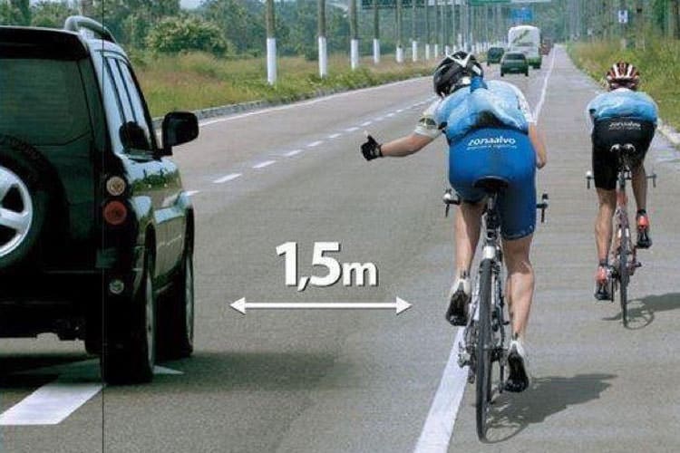 Abstand beim Überholen eines Radfahrers